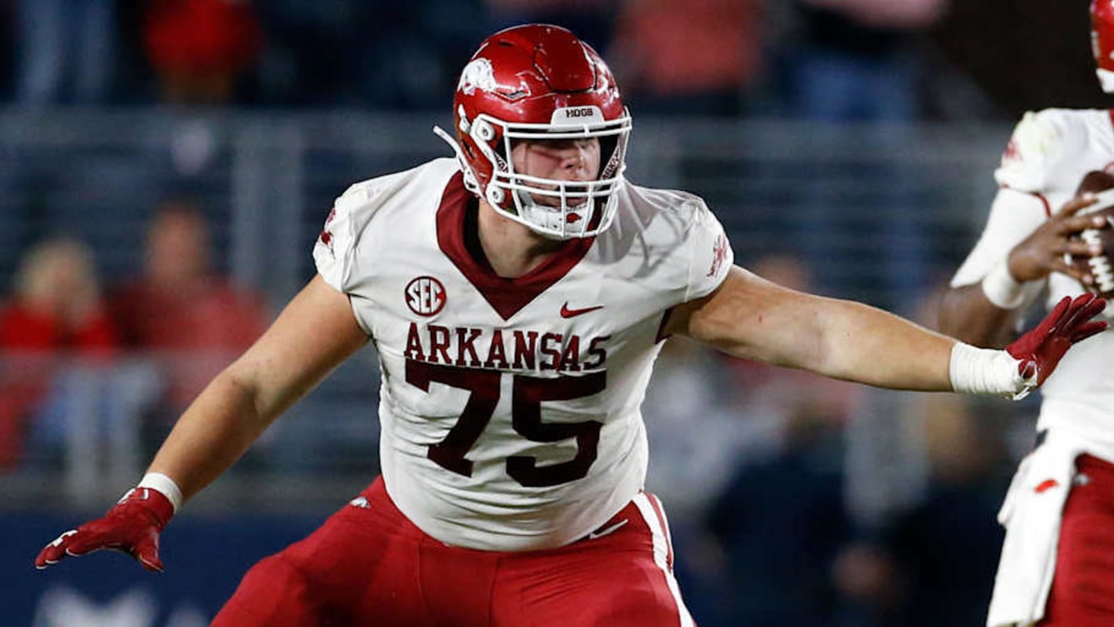 Hogs&#39; Offensive Lineman to Make Potential Season Debut