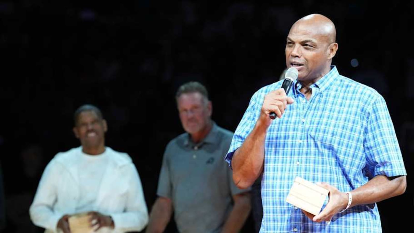 NBA Legend Charles Barkley Reacts To Vince Carter News