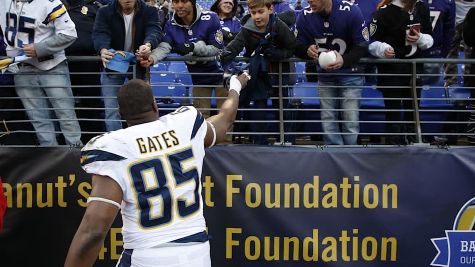 Chargers legend Antonio Gates gets another shot at HOF