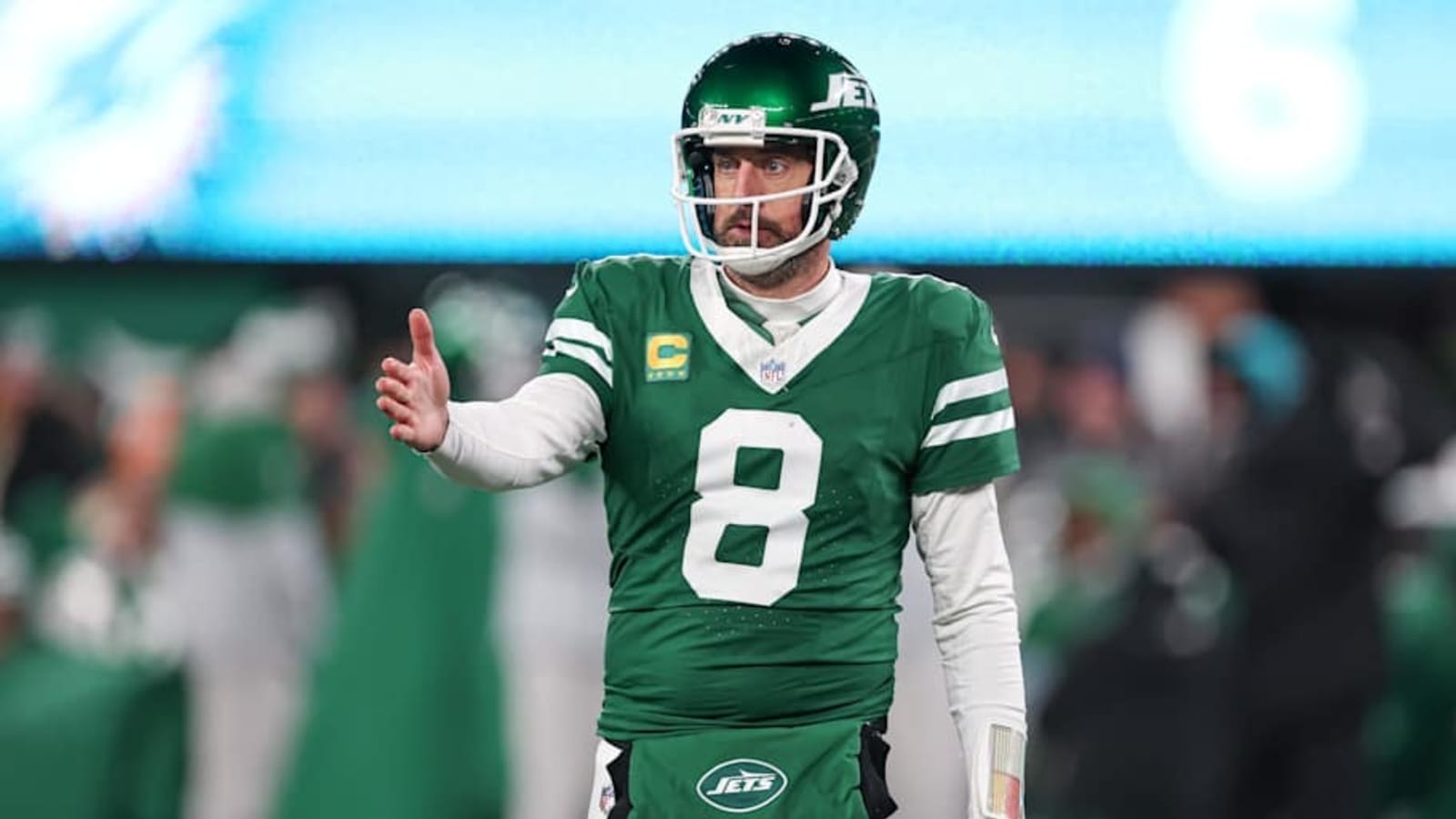 Aaron Rodgers Causing Weird Vibes Within Steelers