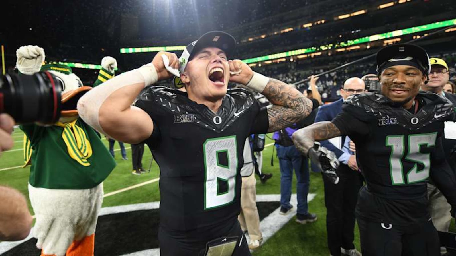 Oregon Ducks vs. Ohio State Ticket Prices Soar, College Football Playoff Quarterfinal: Rose Bowl