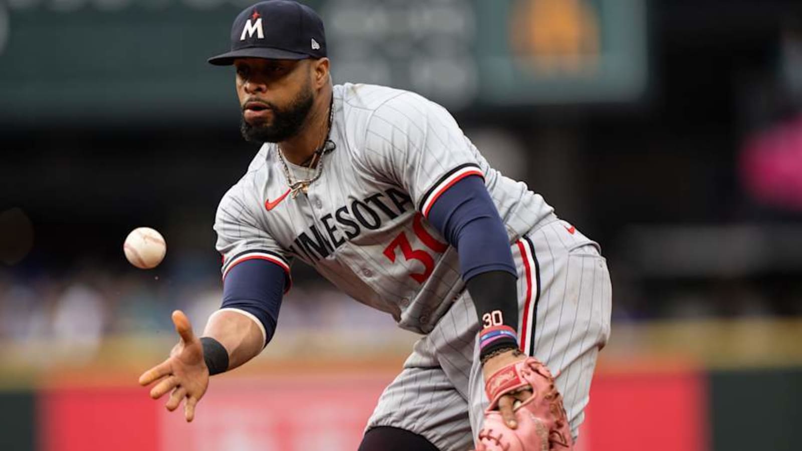 Former Seattle Mariners First Baseman Wins First Career Gold Glove Award