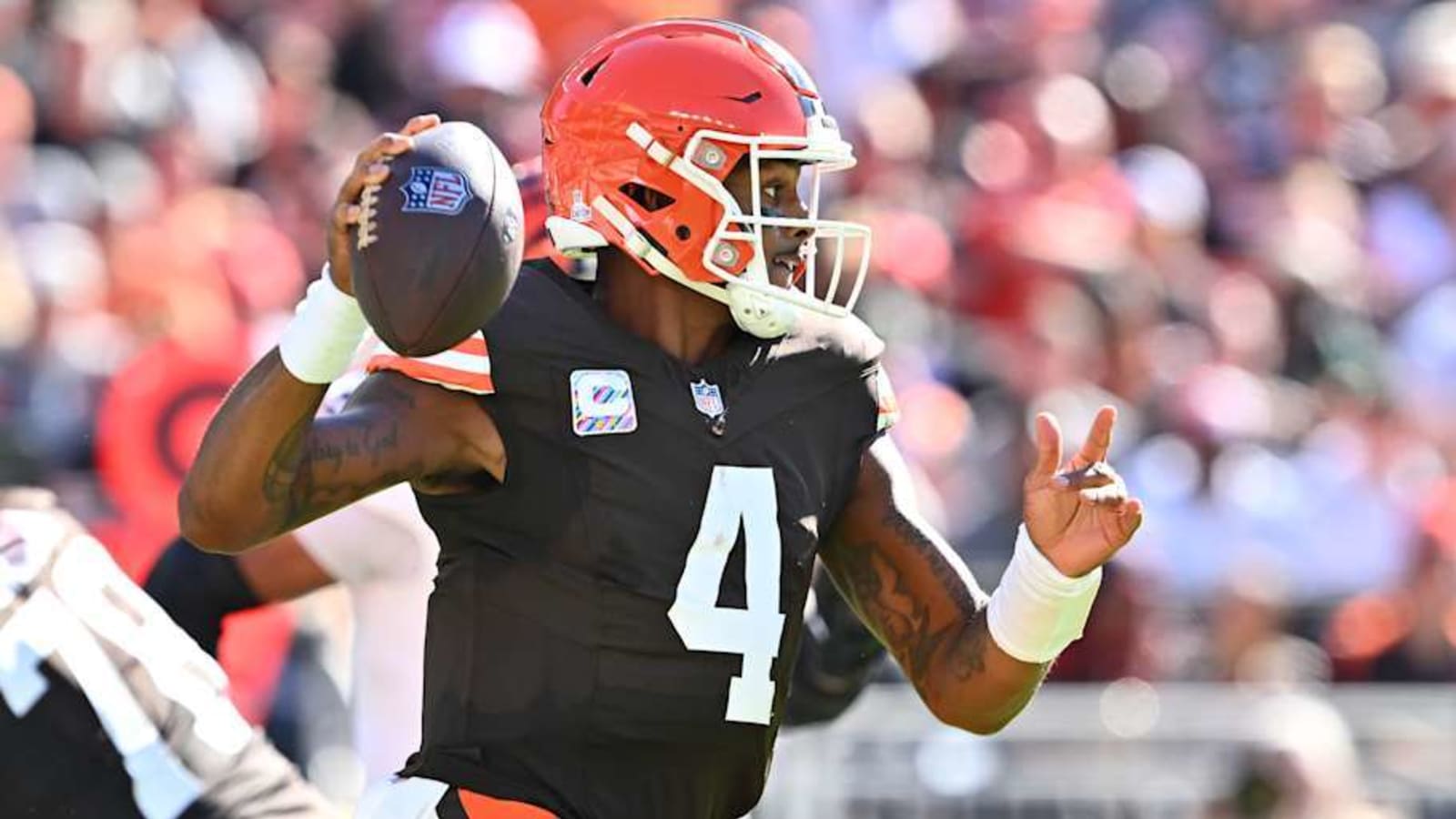 Browns fans cheer as former Texans QB Deshaun Watson suffers gruesome leg injury