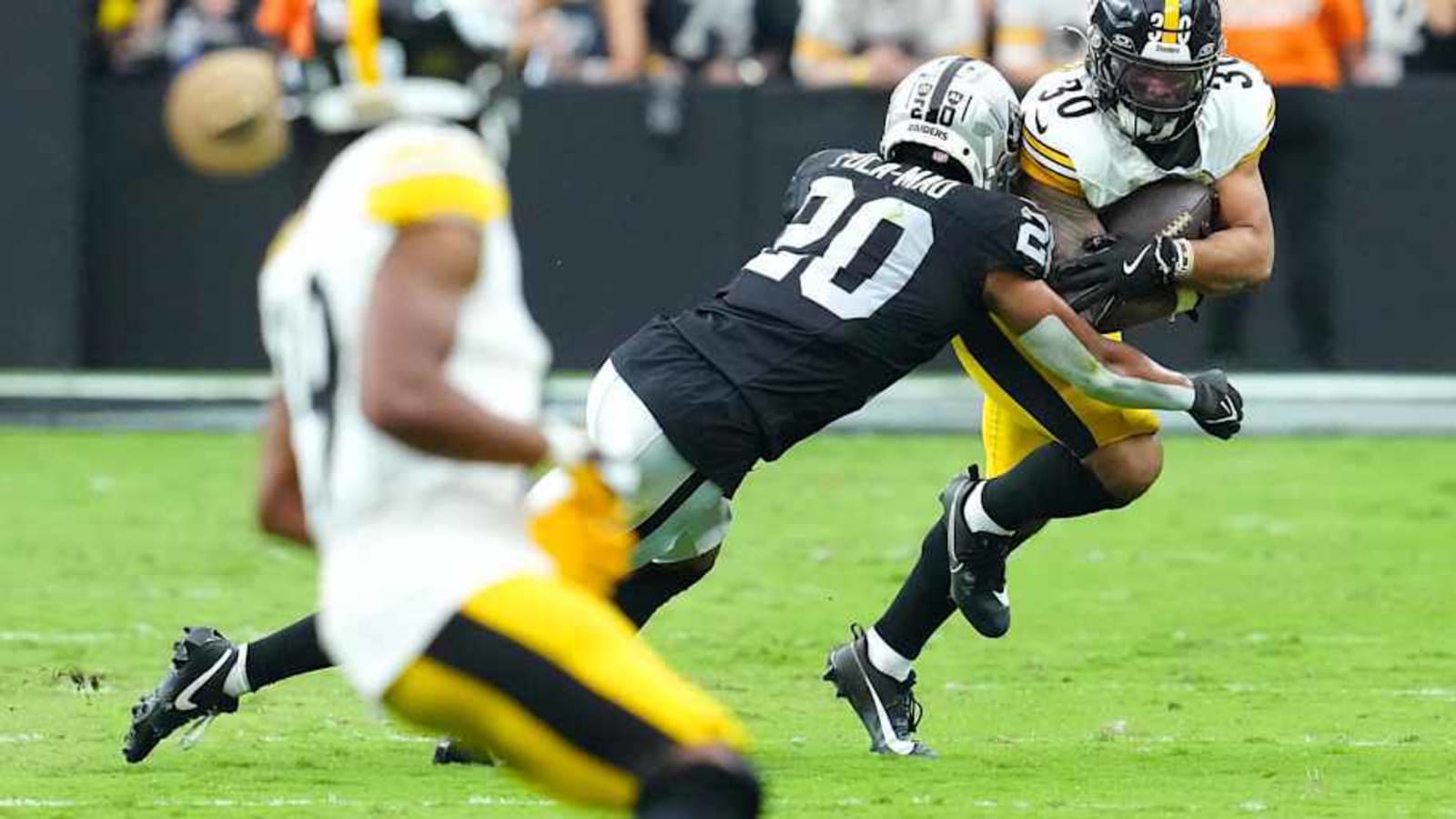 Pola-Mao Has Chance to Shine for Raiders