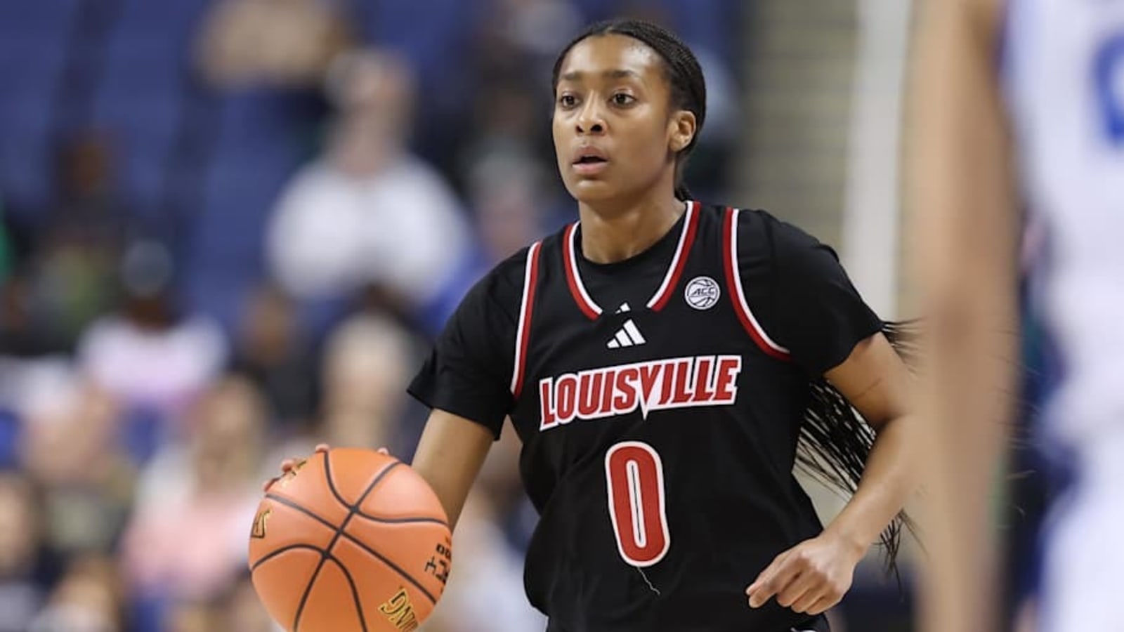 Report: Louisville Guard Izela Arenas Enters Transfer Portal