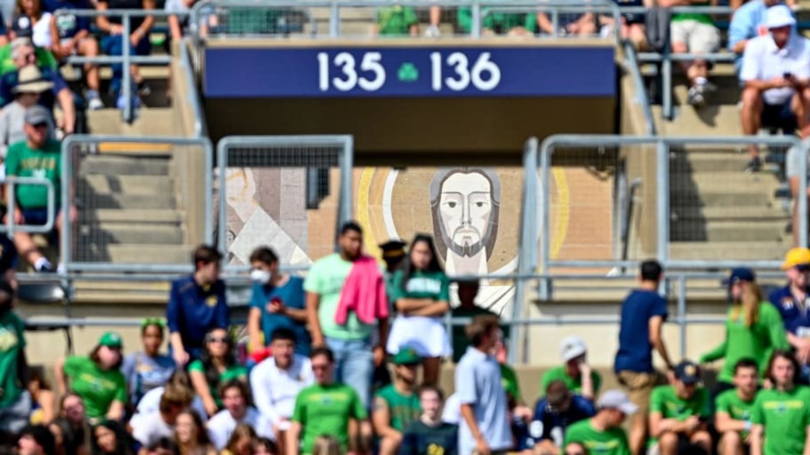 Notre Dame Stadium&#39;s True Throwback Feel Makes It Special