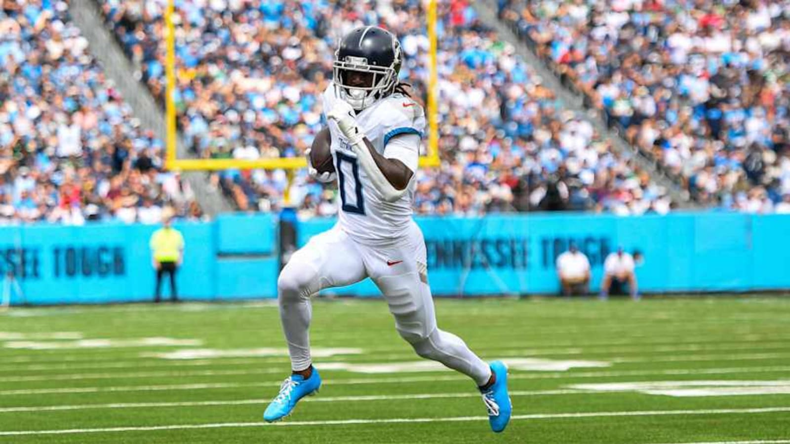 Could Titans Trade Unhappy WR to Chiefs?