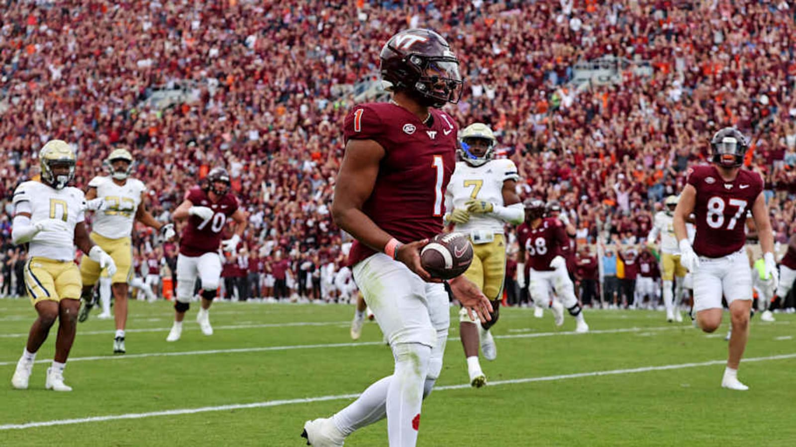  Virginia Tech Will Play Minnesota in The Duke’s Mayo Bowl