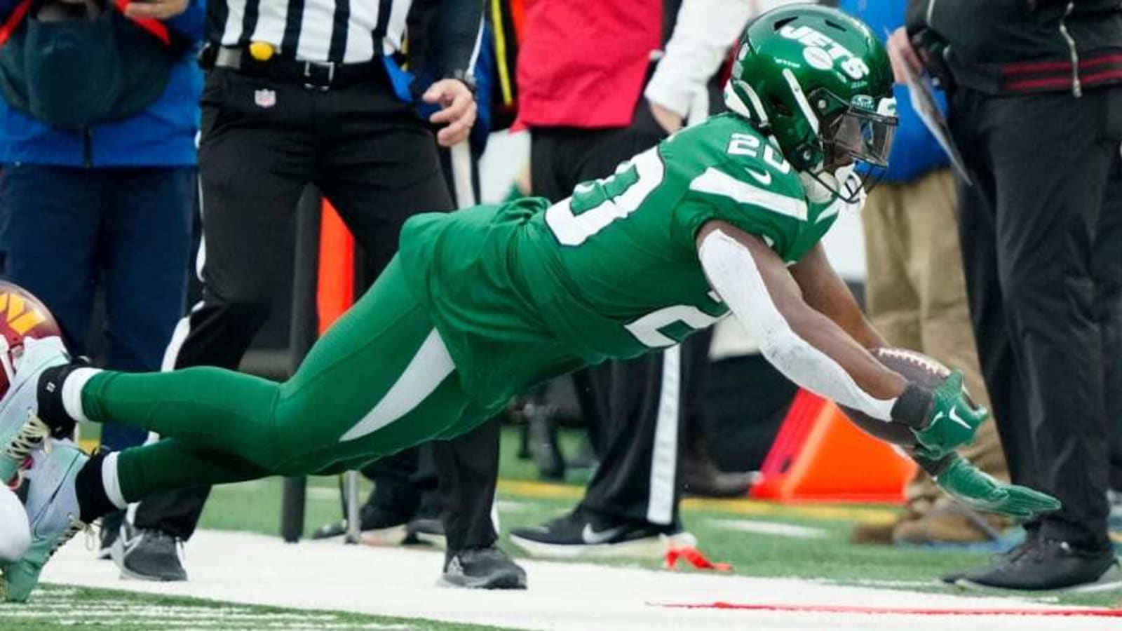 NFL Insider Reveals Insane Projections for New York Jets RB Breece Hall