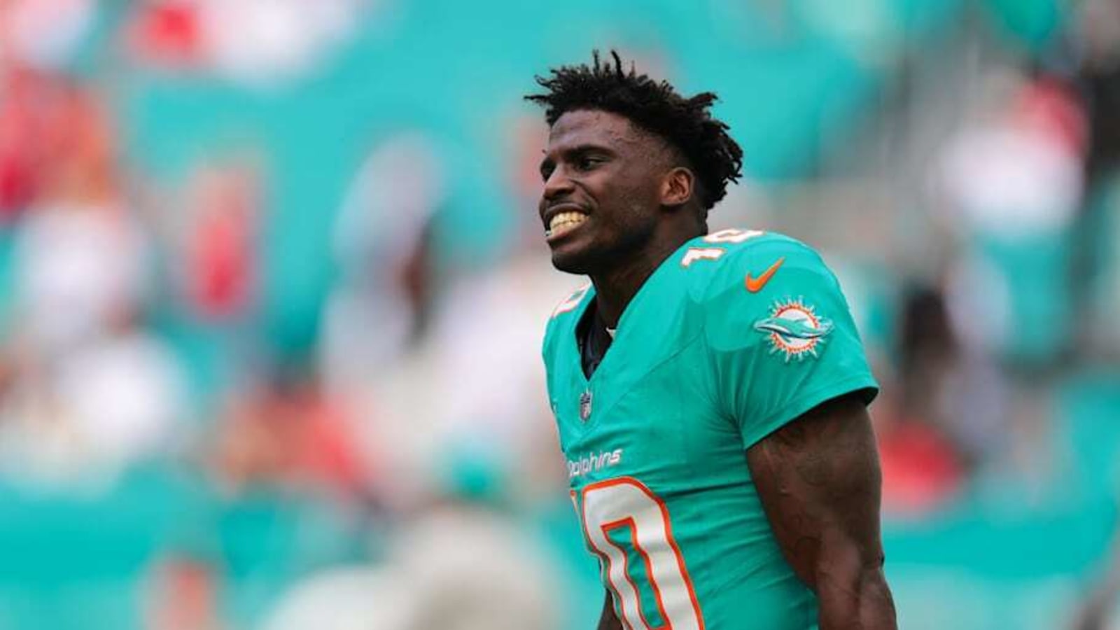 Should the Chicago Bears go after Tyreek Hill?