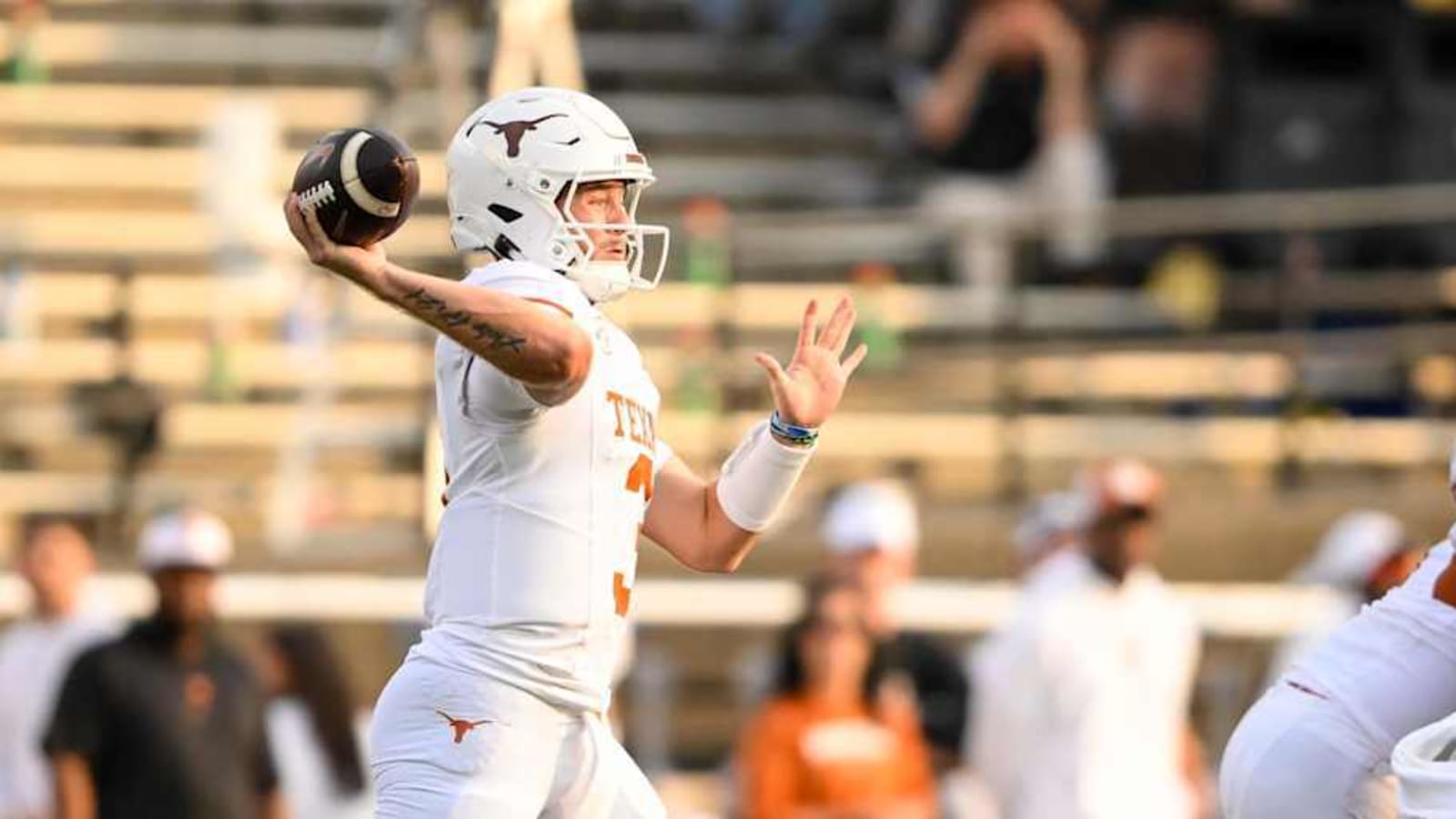 Quinn Ewers named to Davey O&#39;Brien QB Class of 2024