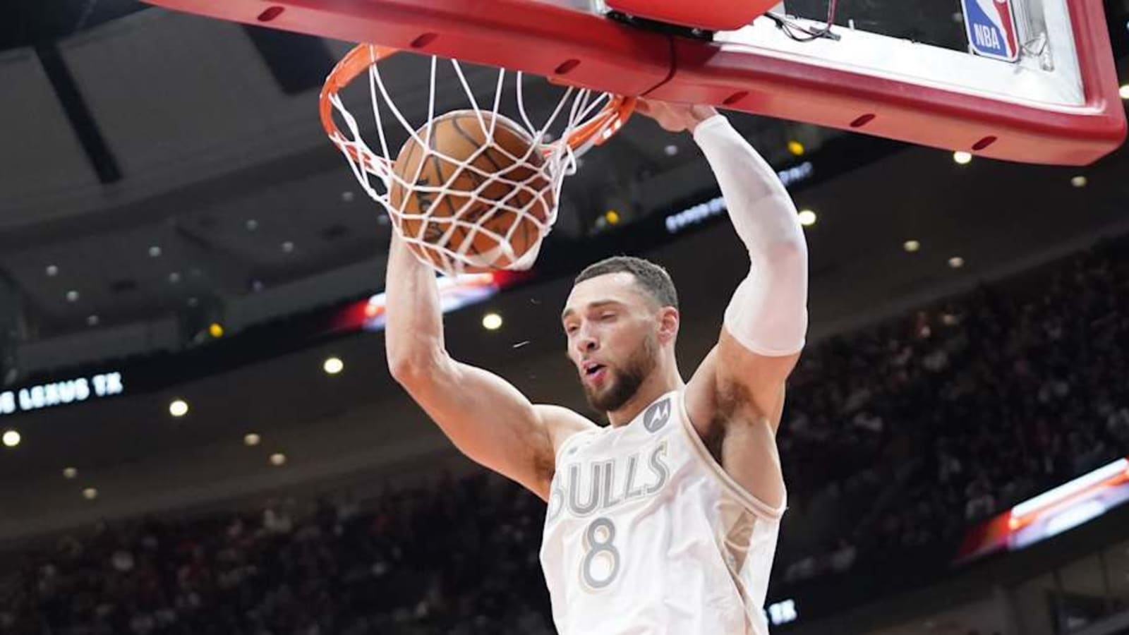 Zach LaVine&#39;s NBA Dunk Contest Tease Goes Viral