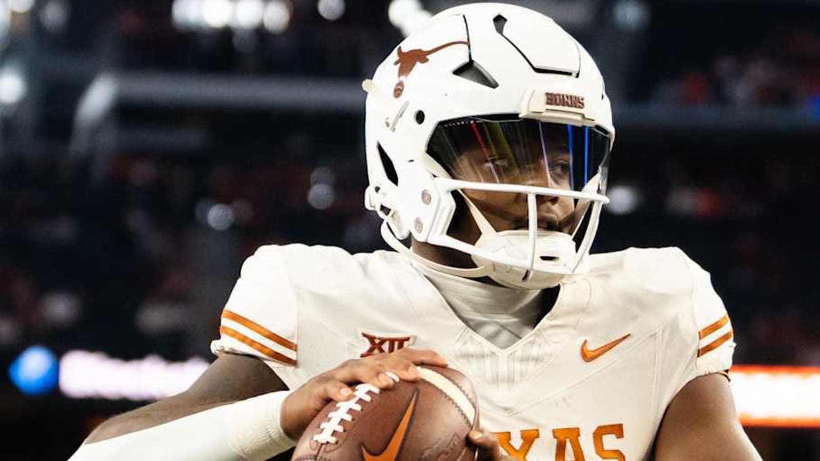 Former Texas Longhorns RB Re-Enters Transfer Portal