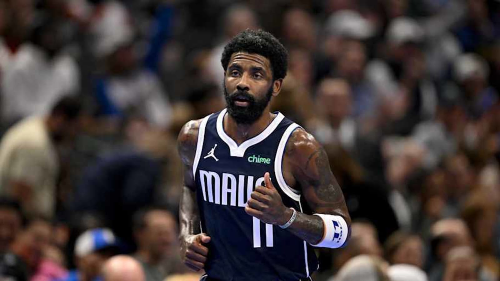Klay Thompson, Kyrie Irving Game Status for Mavericks-Hawks