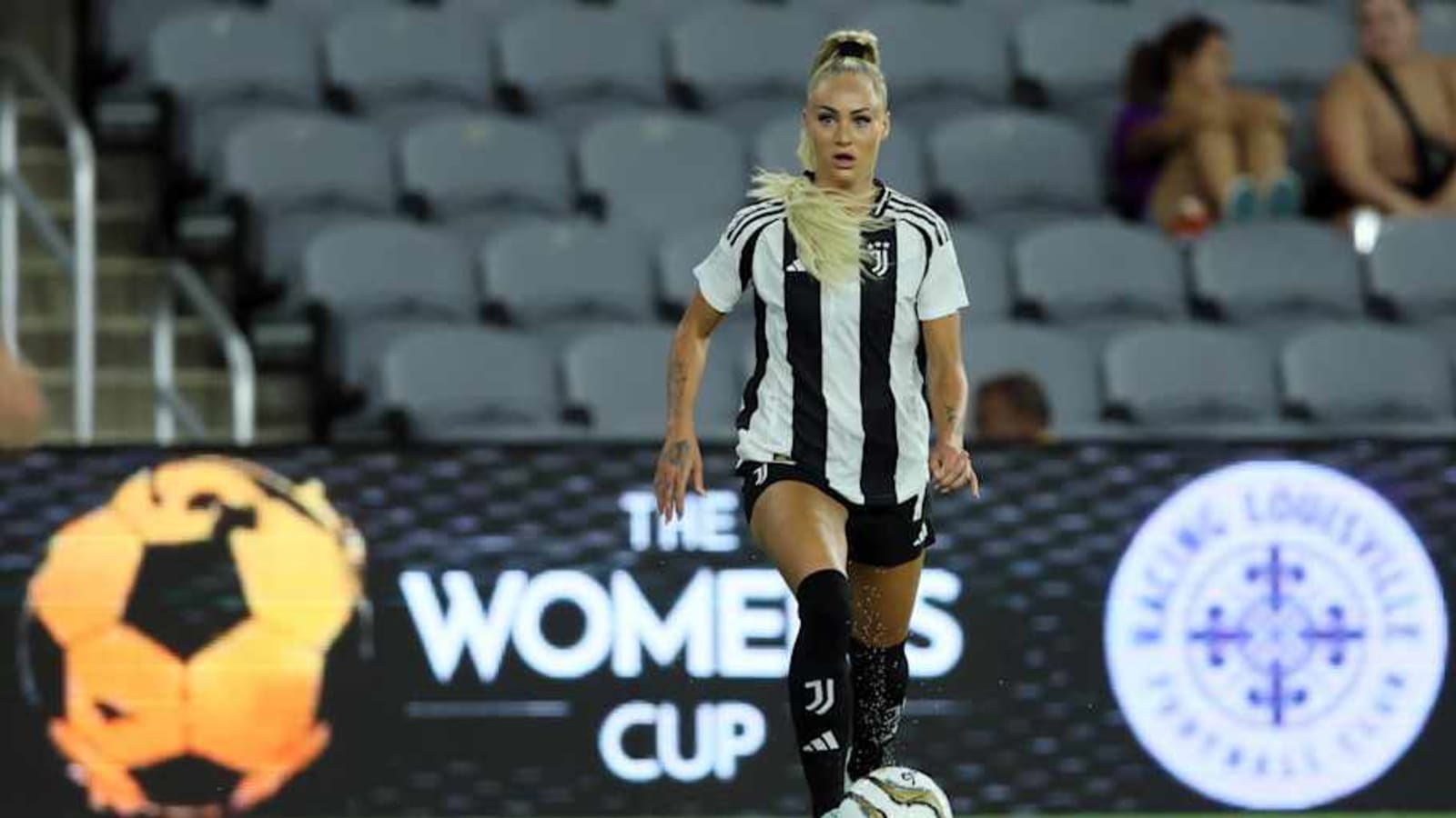 Juventus sensation Alisha Lehmann dazzles in latest alluring kit post