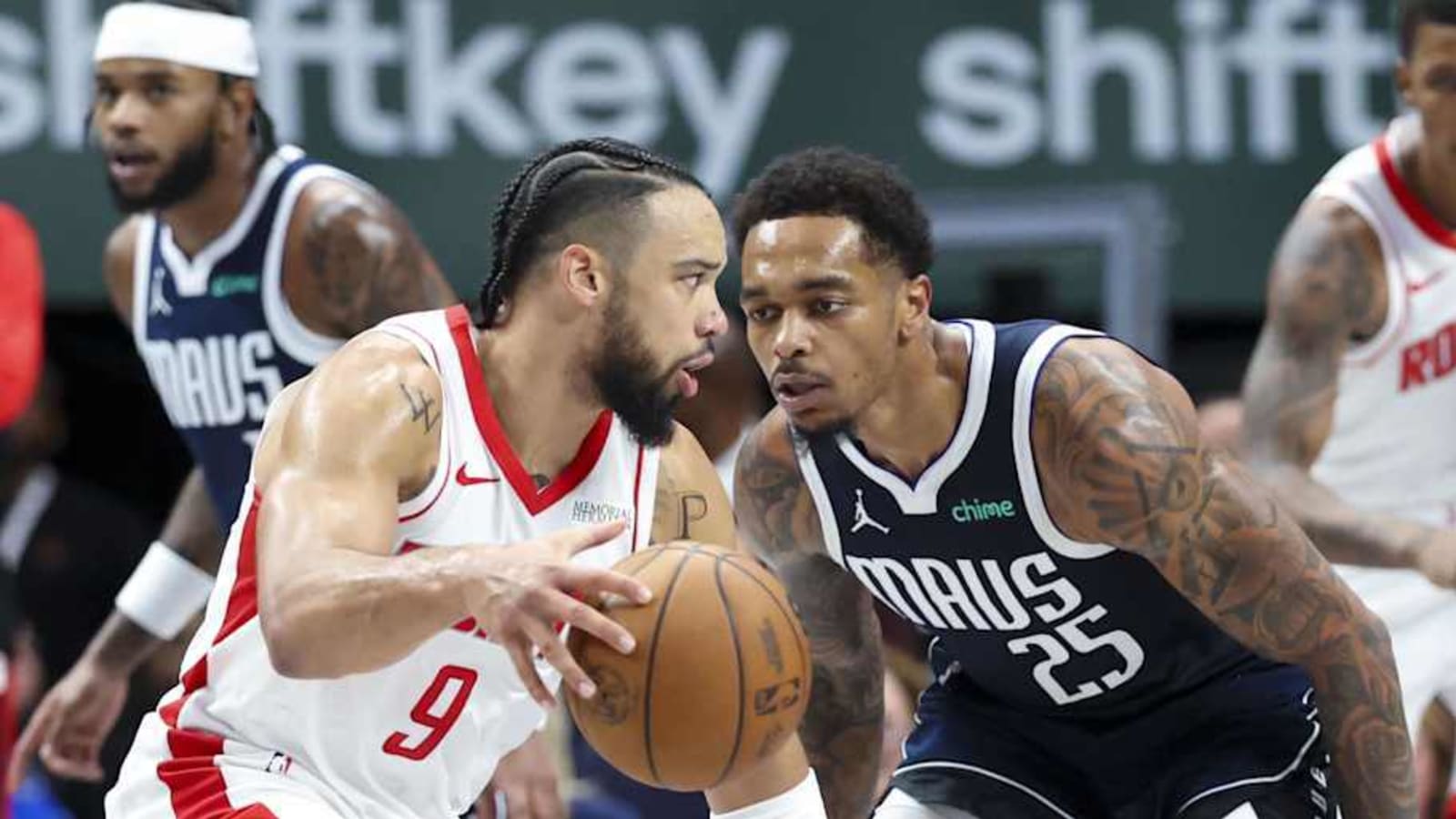 Houston Rockets in Tight Race For Top Western Conference Seed