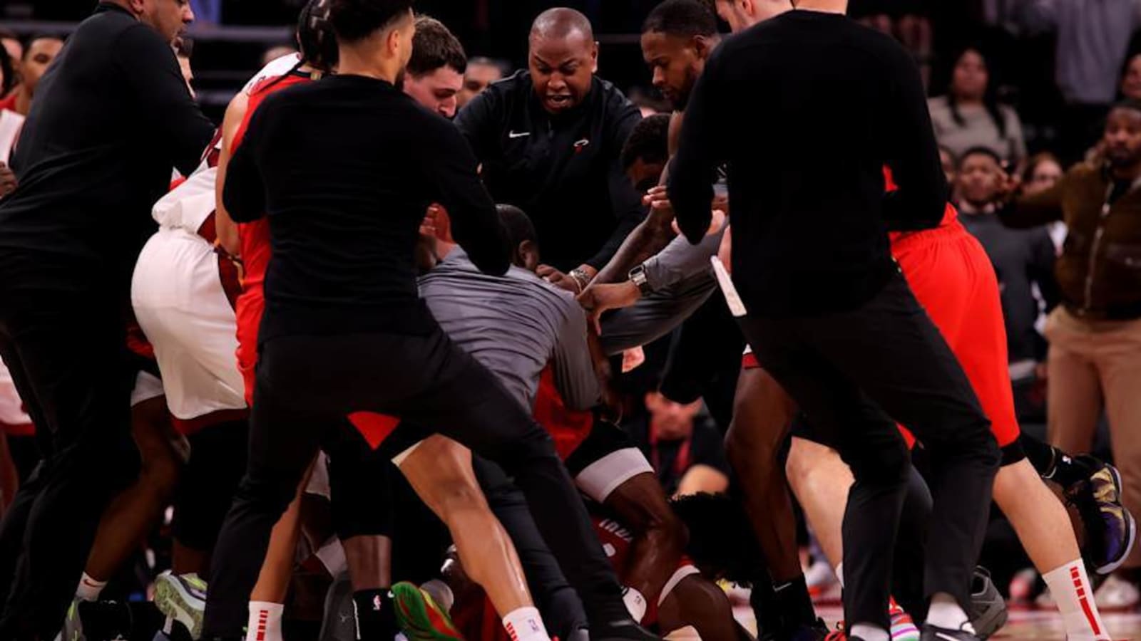 Breaking Down Amen Thompson and Tyler Herro’s Altercation in Rockets-Heat Scuffle