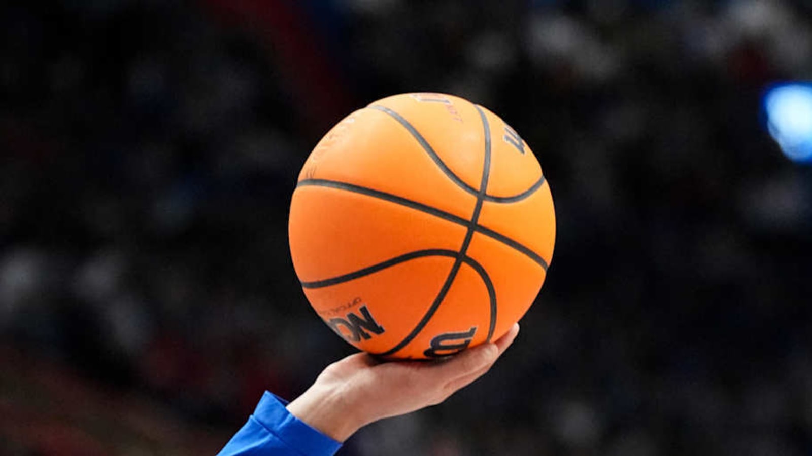 Watch: Dajuan Harris Jr. Sparks Kansas Basketball with Incredible First Half