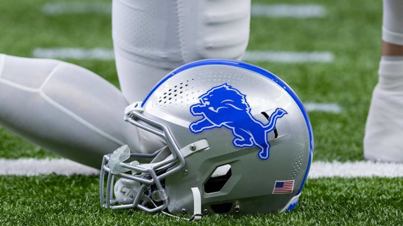 Lions Fan-Favorite Defends Eagles In Controversial Debate
