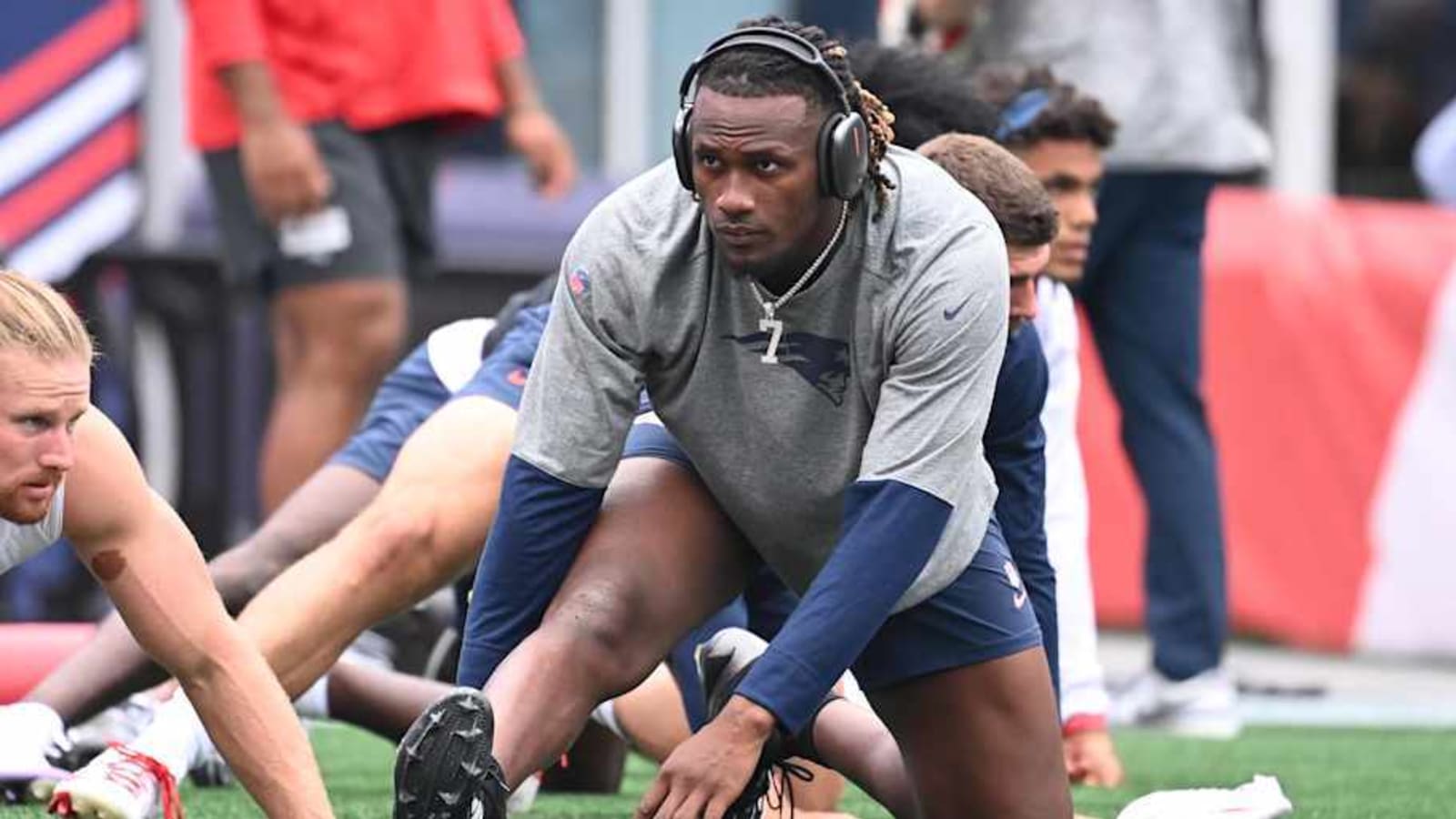 Joe Milton III sends shoutout to Cowboys Nation after arriving in Dallas