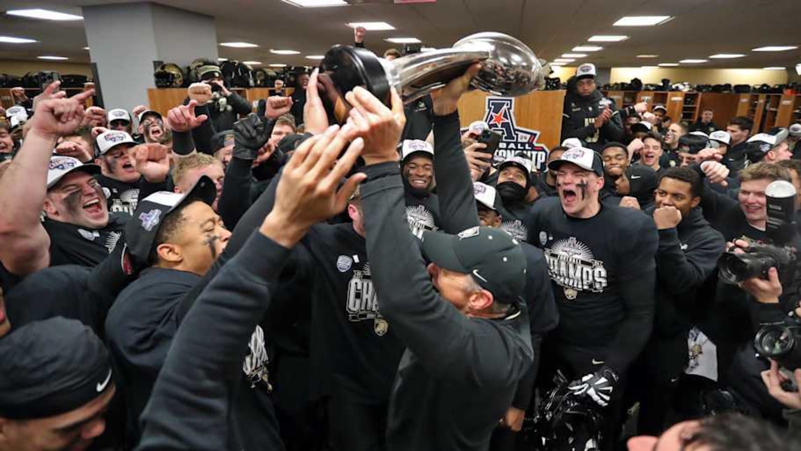 Army West Point Black Knights To Face Marshall in Independence Bowl ...