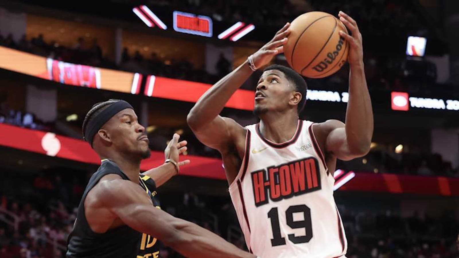 Rockets Sign Nate Williams, Waive Cody Zeller