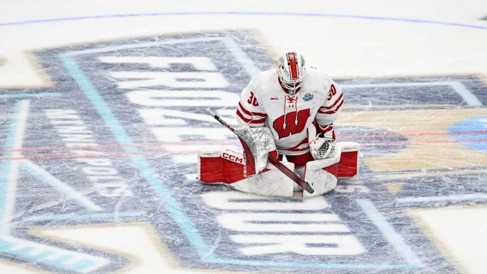 Wisconsin women advance to hockey championship match