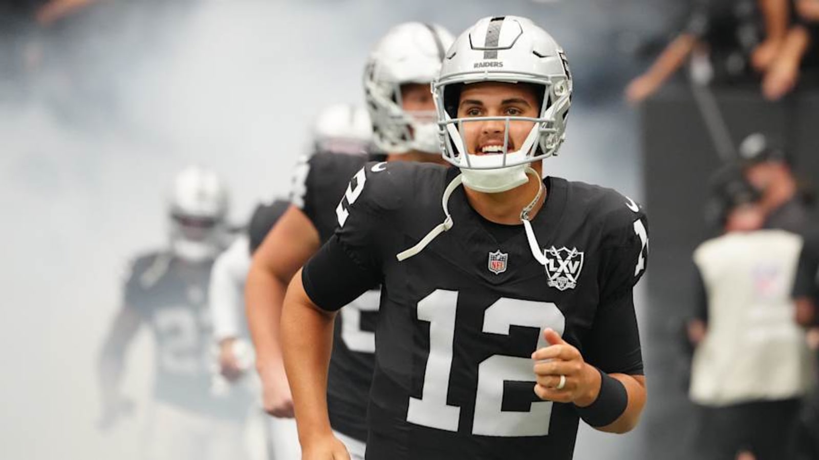  Antonio Pierce Announces Aidan O&#39;Connell as Raiders&#39; Starting QB