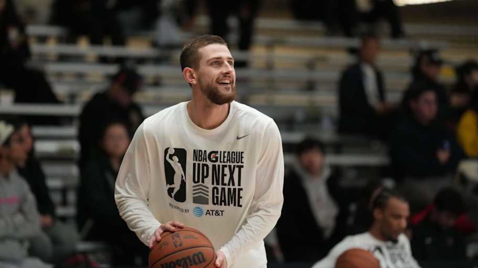 Wizards Call Up G-League Guard