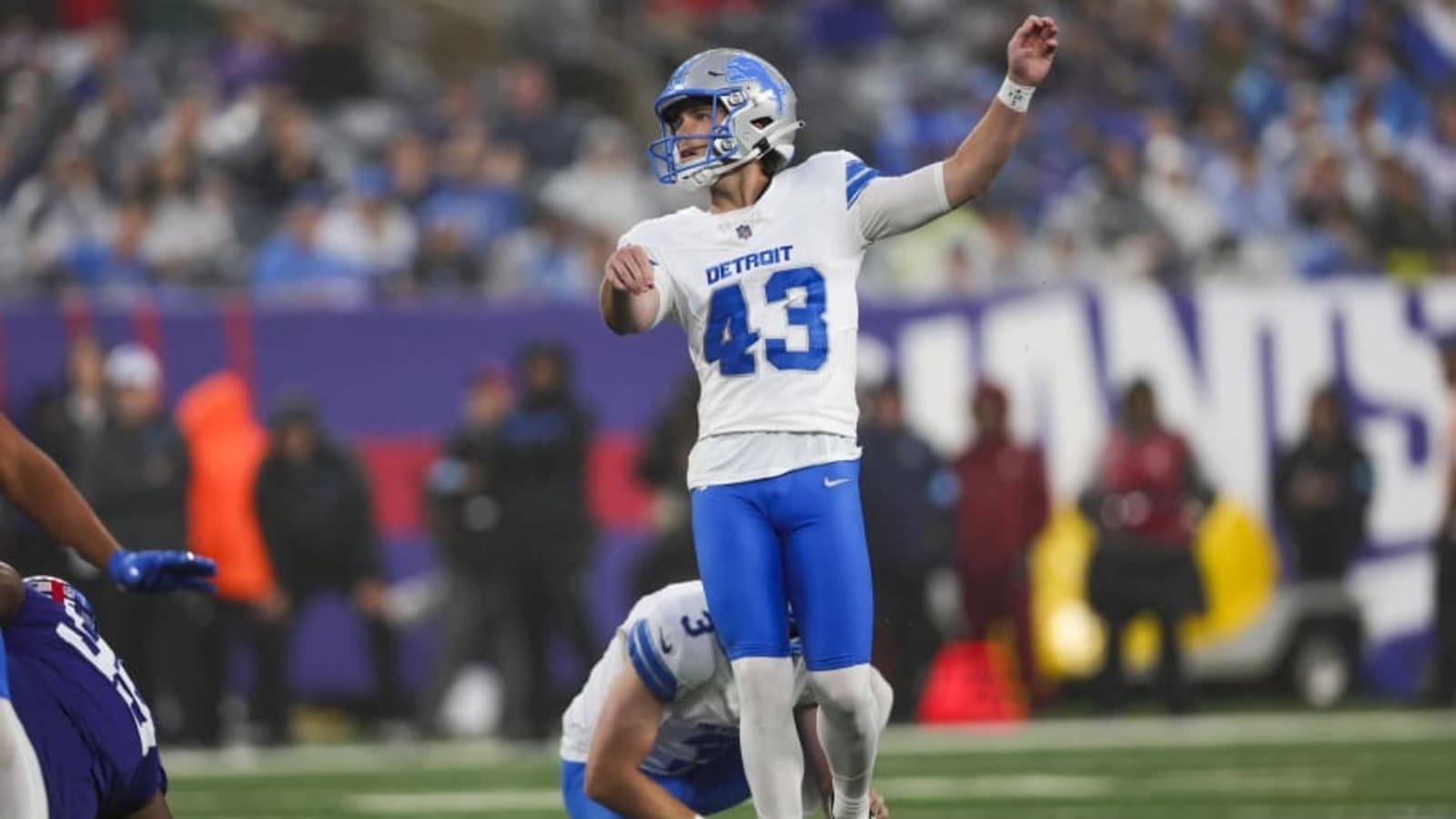 Dave Fipp: &#39;Super Talented&#39; Jake Bates Has Bright Future