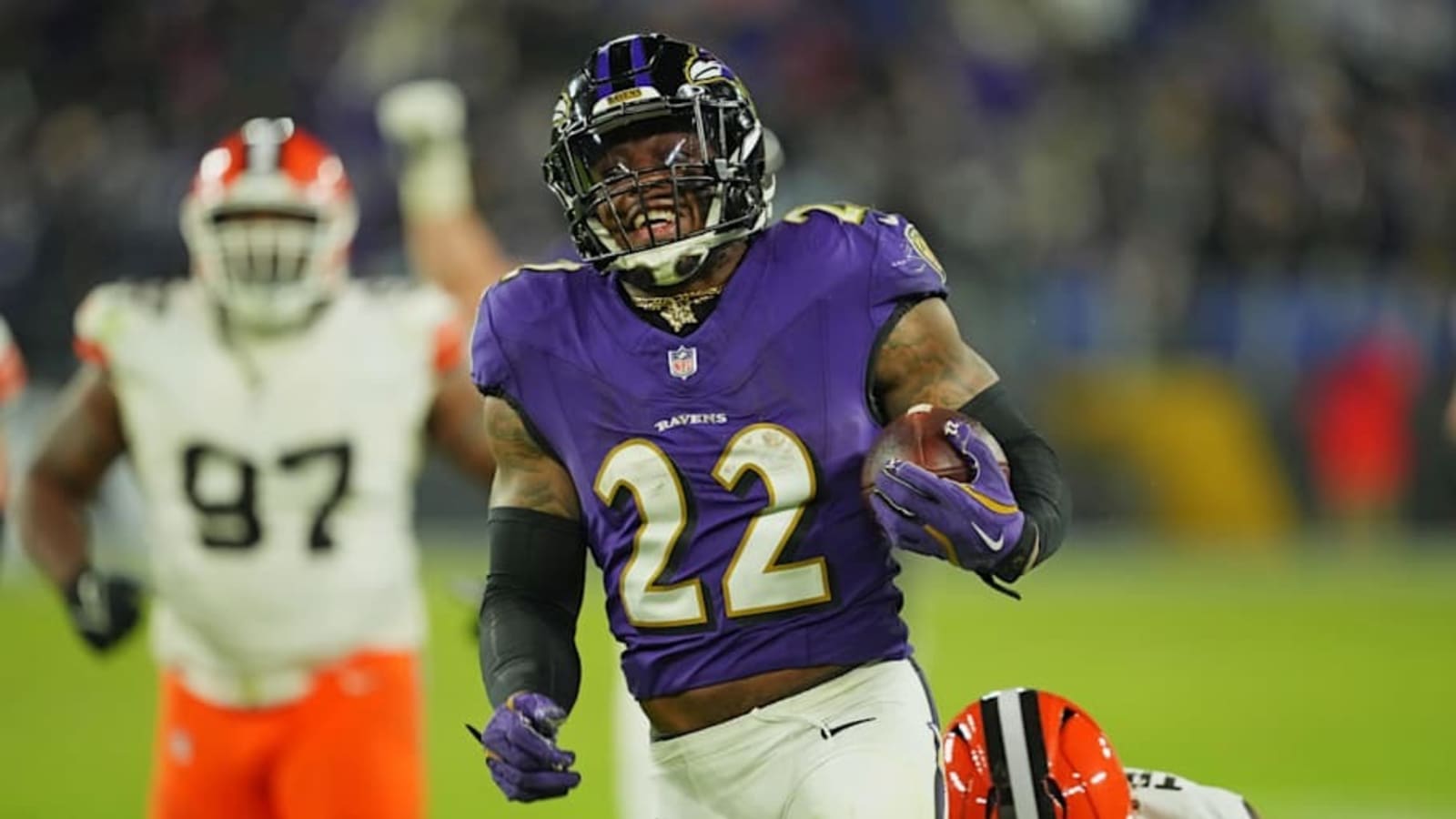 Derrick Henry Reacts to Ravens Re-Signing Ronnie Stanley