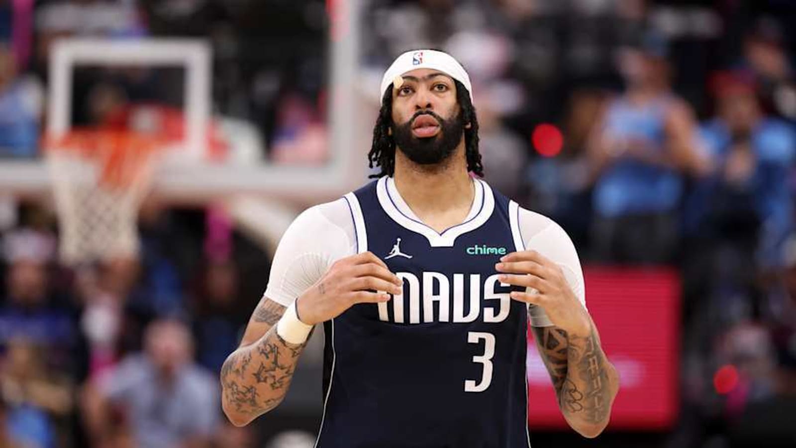 NBA World Reacts To Anthony Davis&#39; Performance In Mavs-Clippers Game
