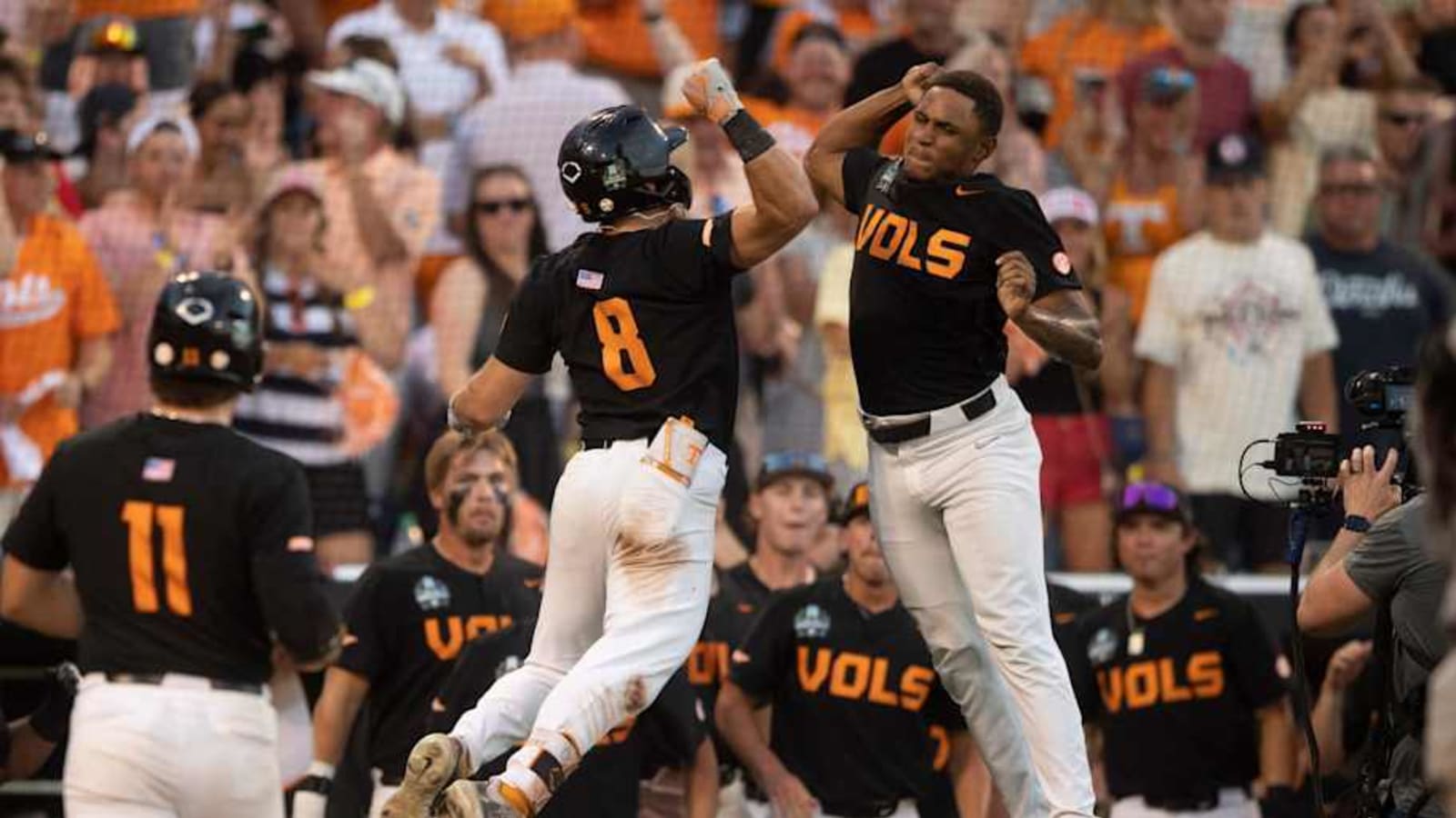 Angels Unlikely to Rush Top Position-Player Prospect to MLB in 2024: Report