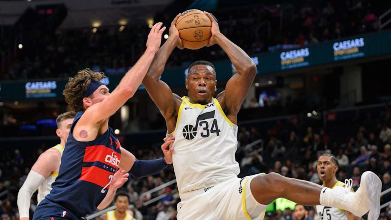 Jazz Fan Favorite Gets Status Update vs. Grizzlies