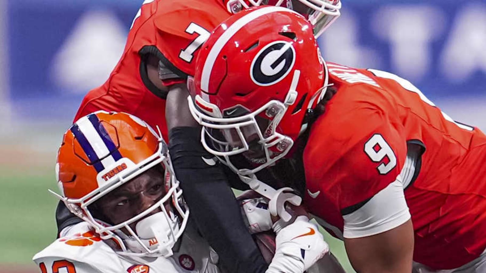 DB, Justyn Rhett Enters NCAA Transfer Portal Yardbarker
