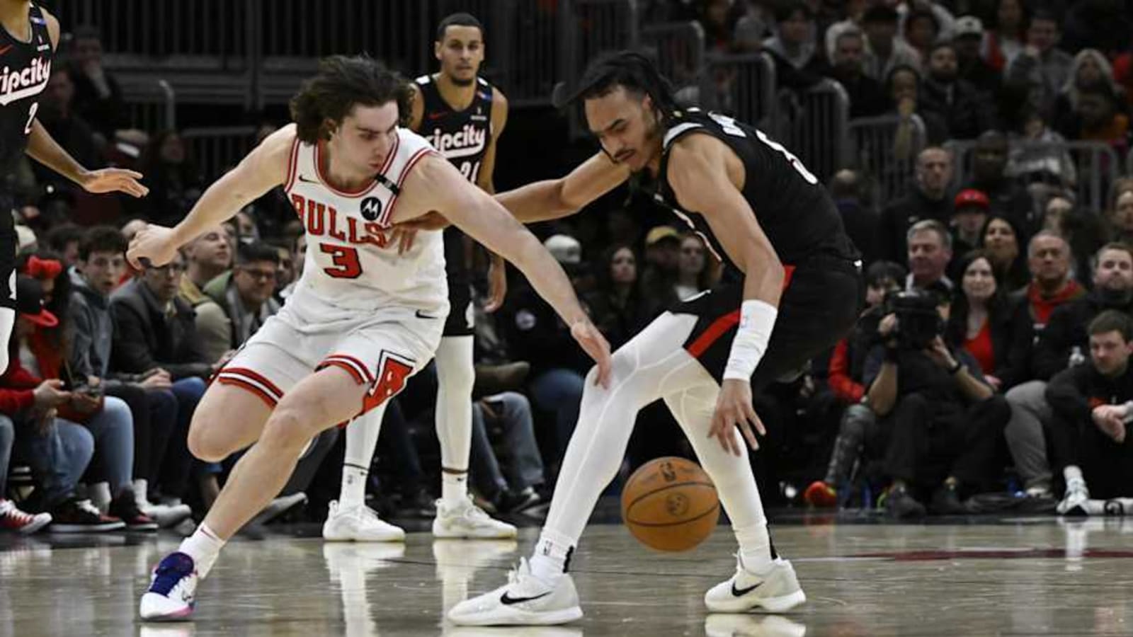 Hilariously Cringe Blazers vs Bulls Sequence Goes Viral