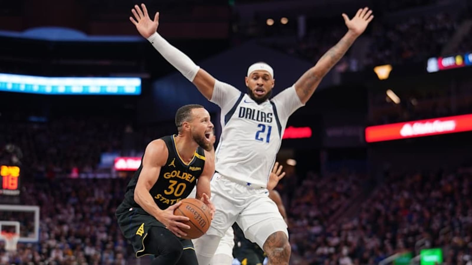 Teams Reportedly Calling Mavericks About Two Key Pieces