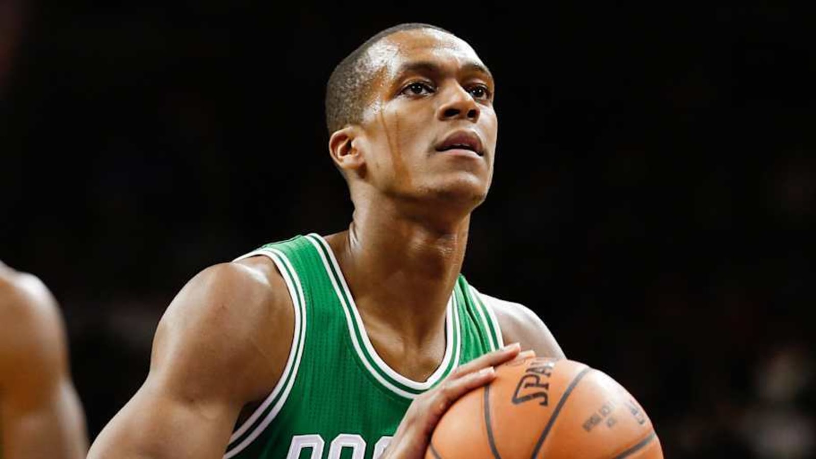 Giannis Antetokounmpo Makes Revealing Rajon Rondo Statement