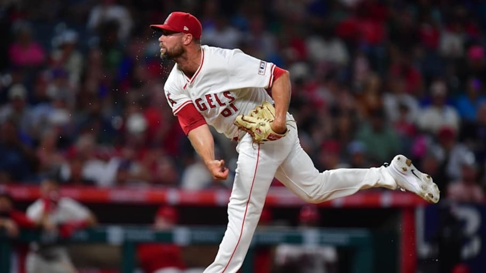 Former Angels Reliever Signs With AL West Rival