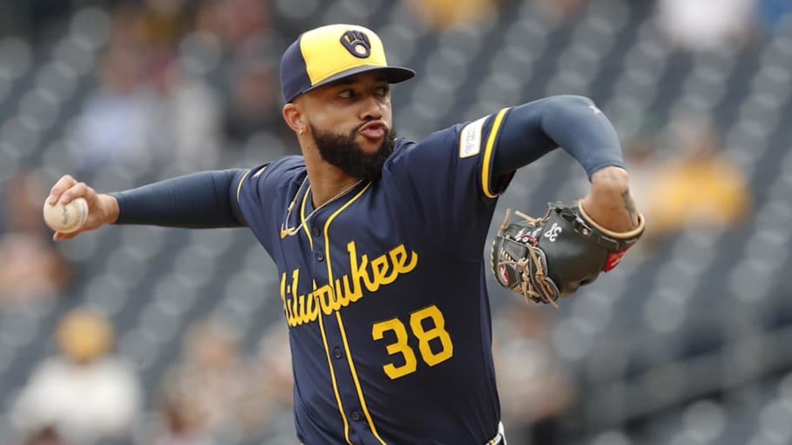 Here&#39;s First Look At Ex-Brewers Star Devin Williams After Notable Change