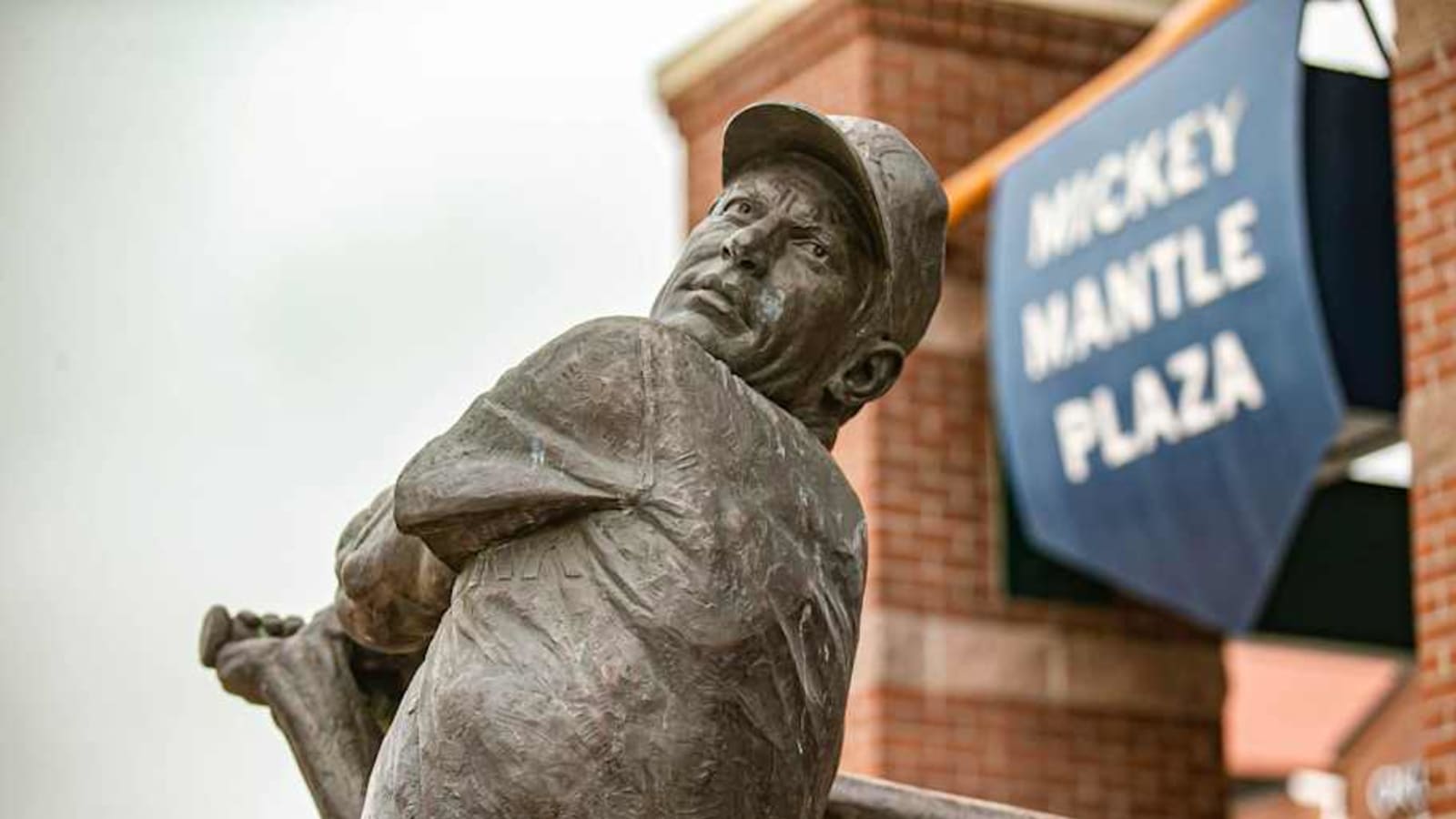 Mickey Mantle Autographed Card From 1952 Making History at Auction