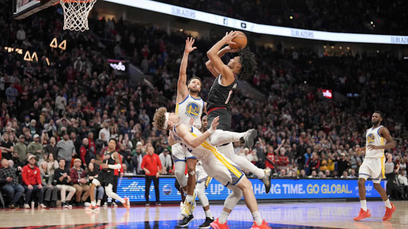 Golden State Warriors Player Suffers Broken Nose