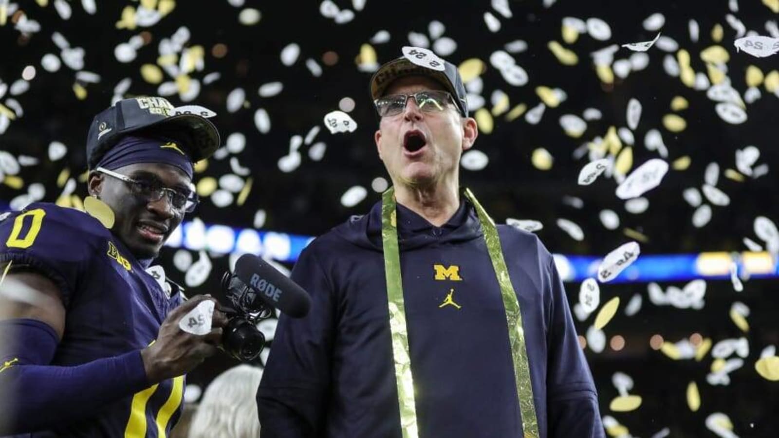  Jim Harbaugh Living Up to &#39;Weirdo&#39; Expectations