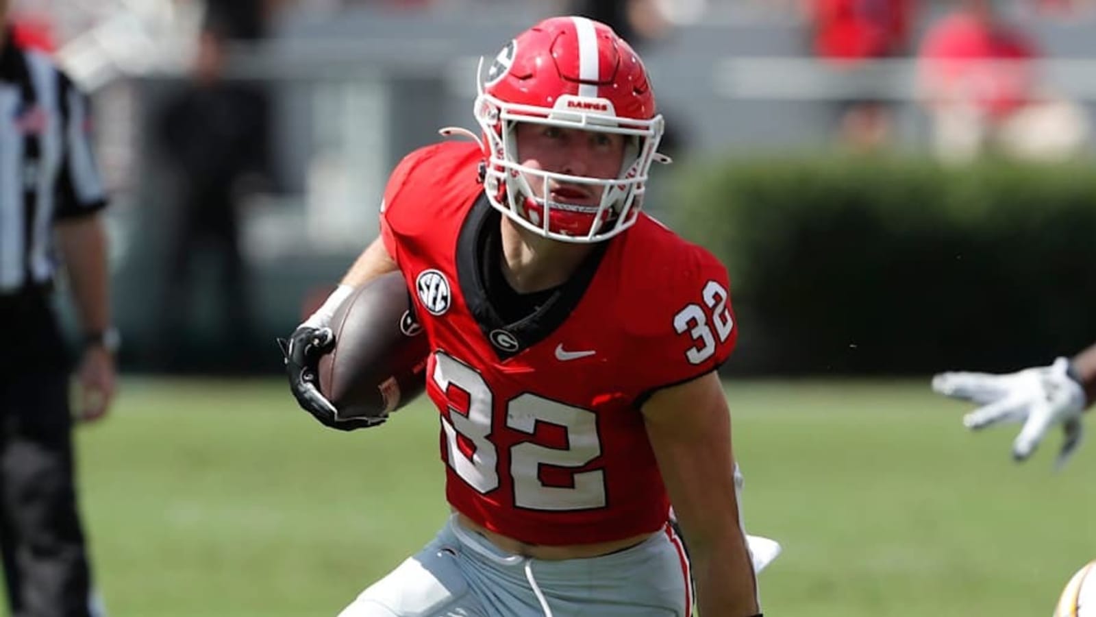 Predicting college football&#39;s best, worst teams in 2025