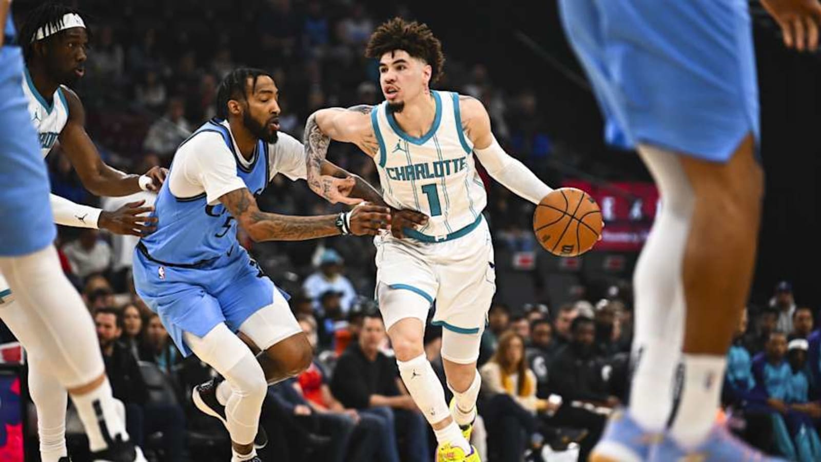 LaMelo Ball&#39;s status thrown into question ahead of Hornets&#39; matchup with Hawks