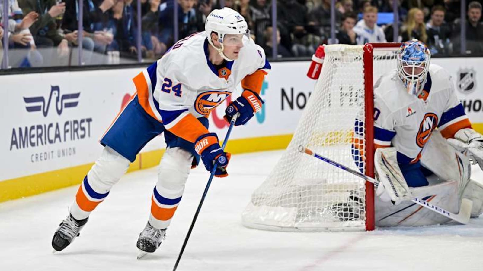 Maple Leafs Named Landing Spot for Islanders Defenseman