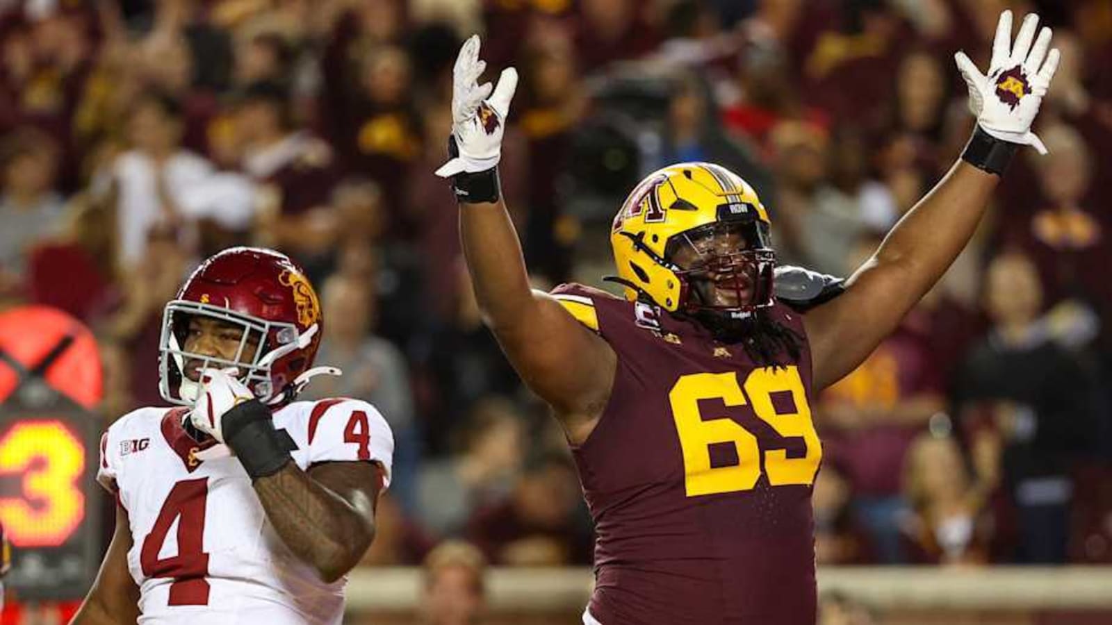Report: Vikings hosting Gophers&#39; Aireontae Ersery on pre-draft visit