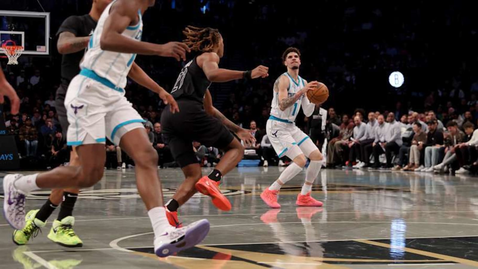 LaMelo Ball leads the NBA in a HORSE-esque shooting stat