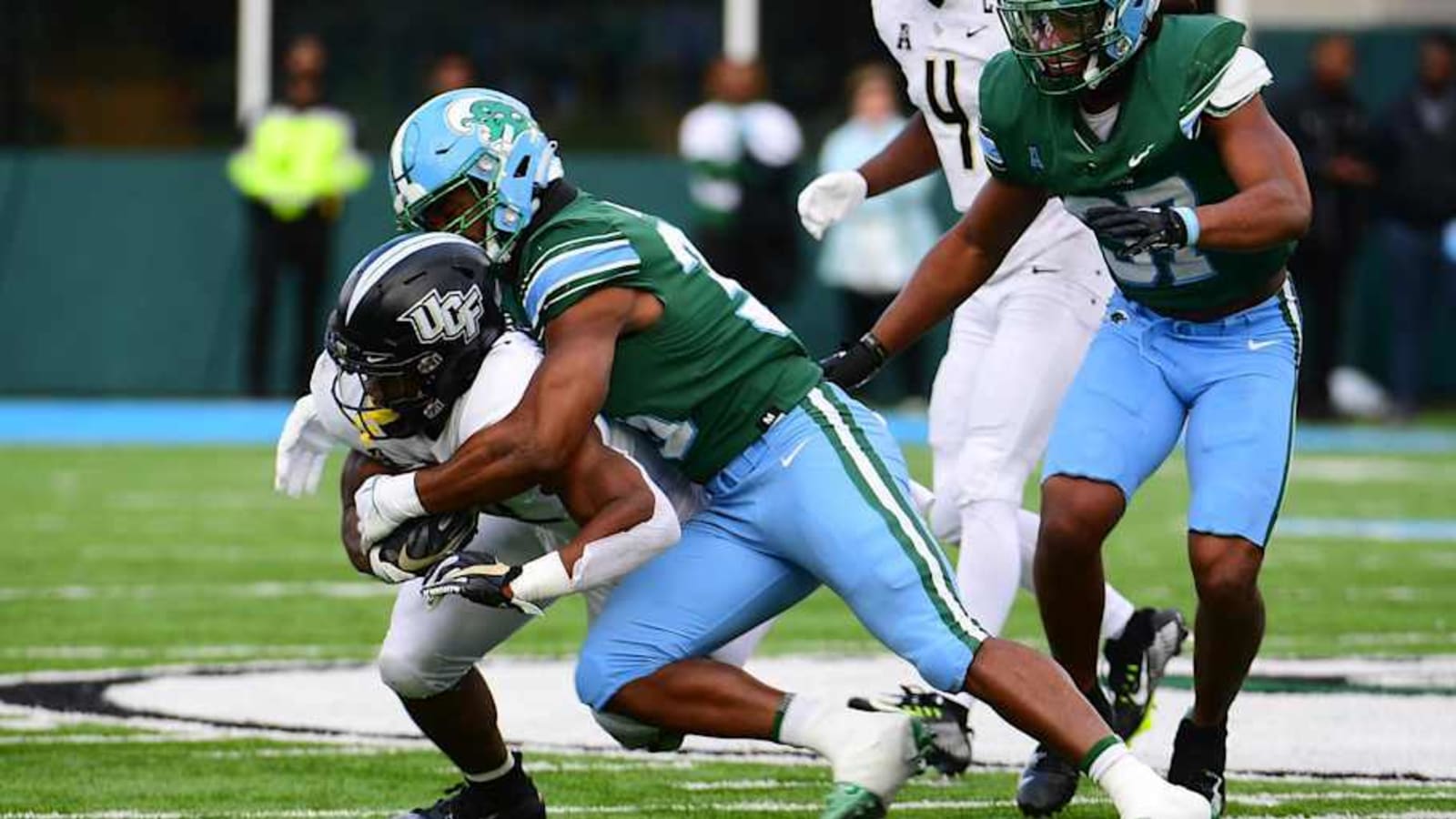 Tulane Linebacker Jesus Machado Enters Transfer Portal