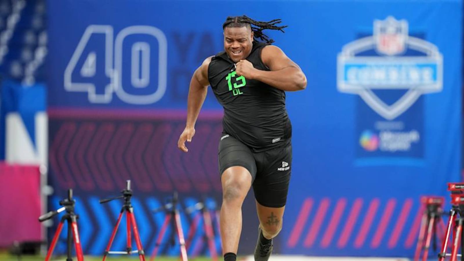 Gophers&#39; Aireontae Ersery makes a statement at NFL Combine